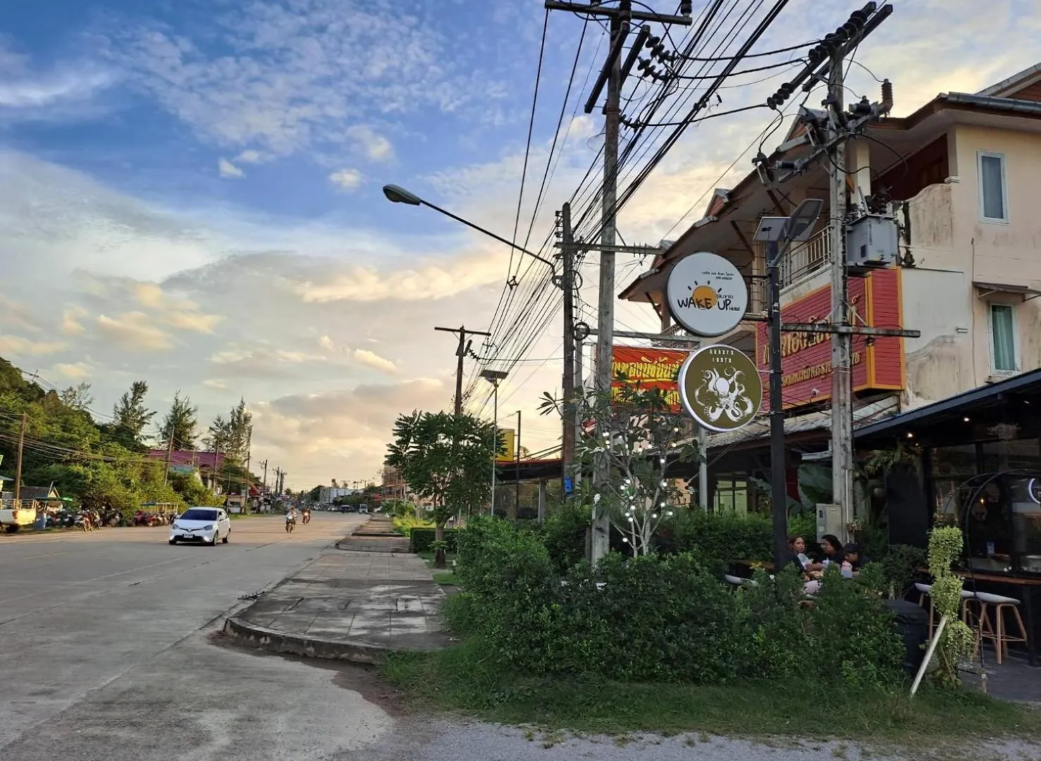 Wake Up @Lanta Hotel : Cafe Ko Lanta 0*,