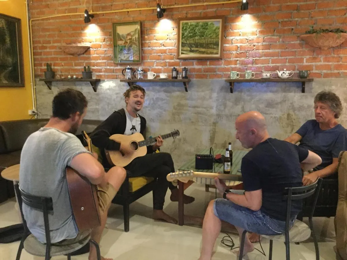 旅馆 Wake Up @Lanta Hotel : Cafe Ko Lanta